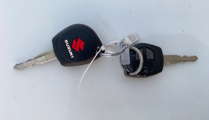 2022 Maruti Ertiga VXI SHVS, Petrol, Manual, 39,744 km, Key Close Up