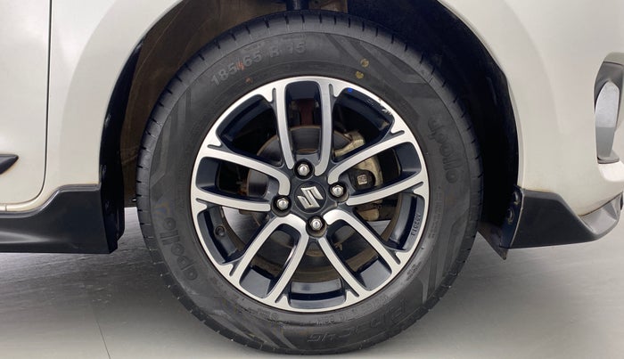 2019 Maruti Swift ZXI + AMT, Petrol, Automatic, 14,851 km, Right Front Wheel
