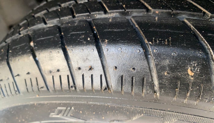 2019 Honda Amaze 1.2L I-VTEC S, Petrol, Manual, 54,501 km, Left Rear Tyre Tread