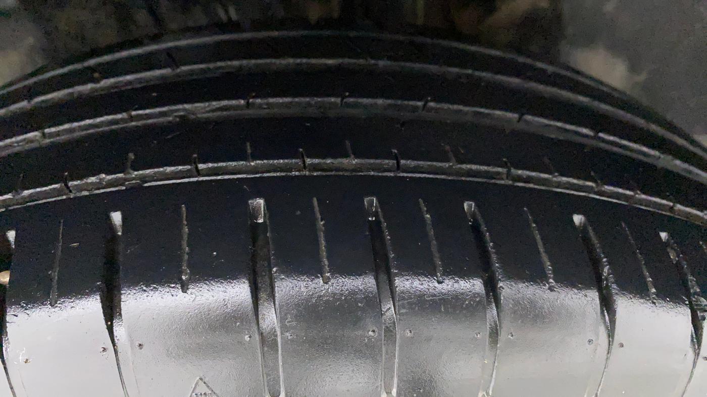 2019 Maruti Swift ZXI PLUS, Petrol, Manual, 39,682 km, Left Rear Tyre Tread
