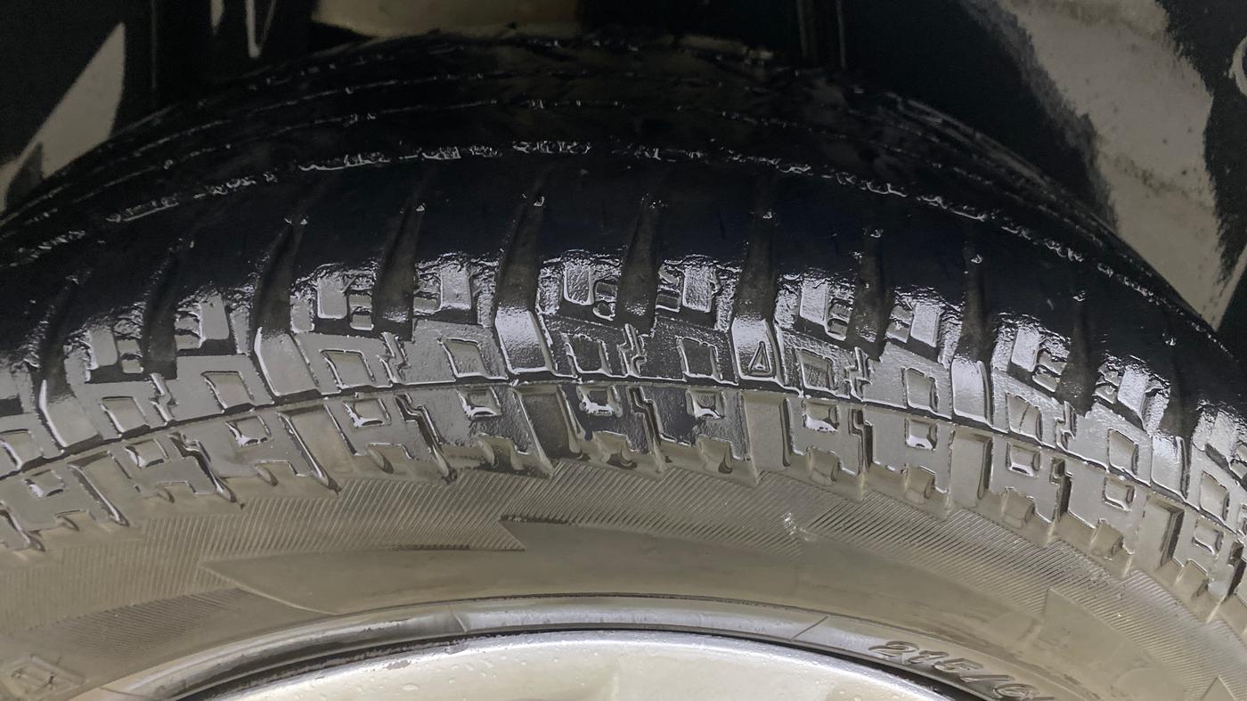 2019 Renault Captur RXE PETROL, CNG, Manual, 90,051 km, Right Rear Tyre Tread