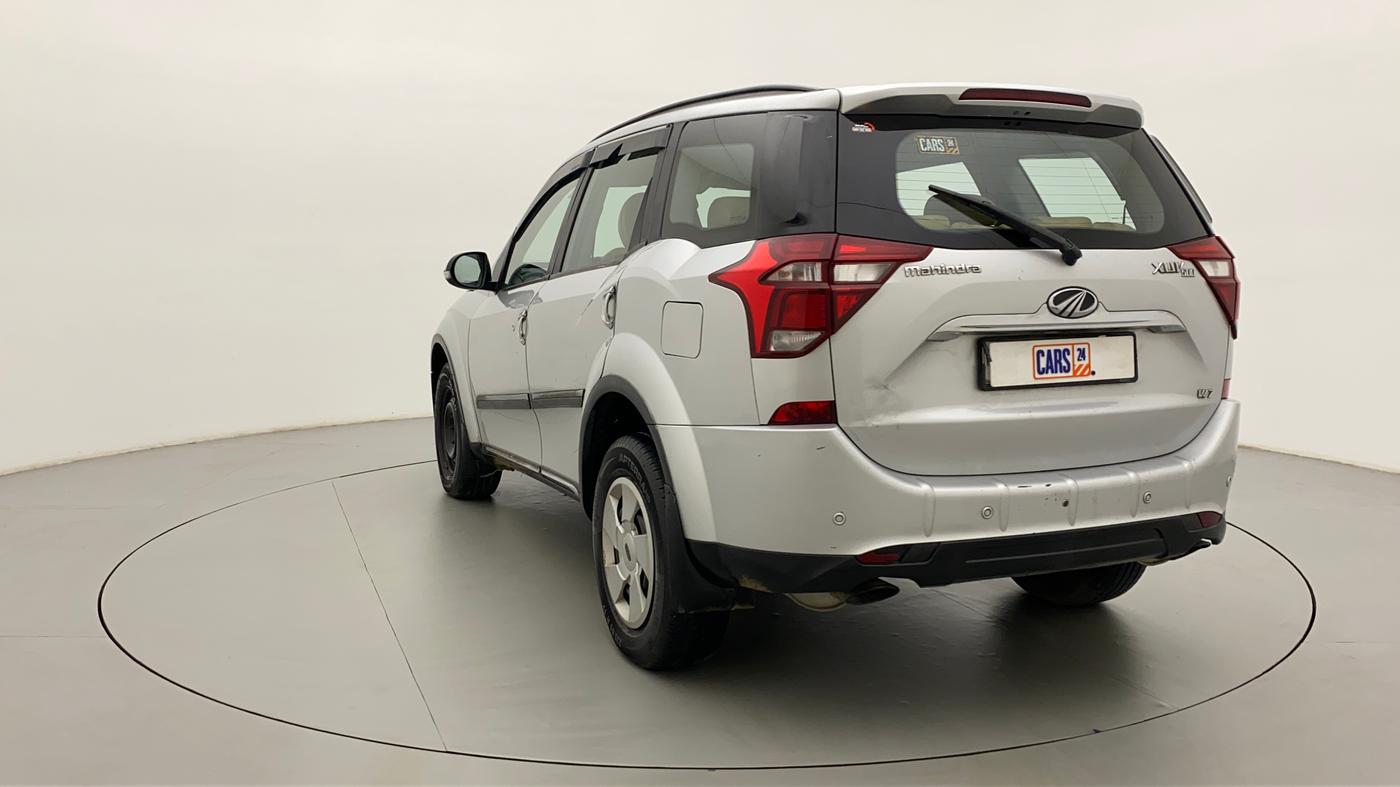 2018 Mahindra XUV500 W7, Diesel, Manual, 1,12,969 km, Left Back Diagonal