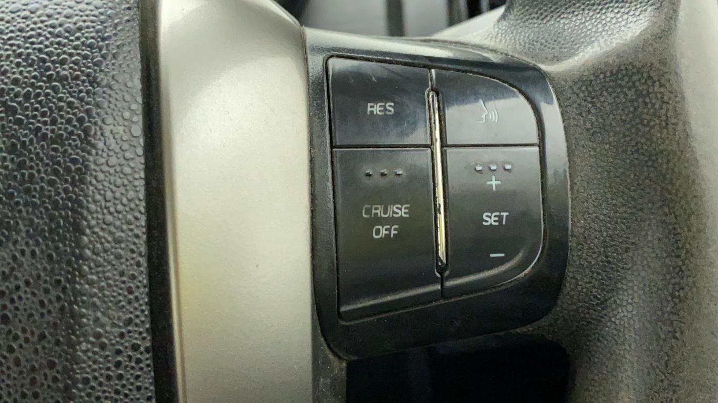 2018 Mahindra XUV500 W7, Diesel, Manual, 1,12,969 km, Adaptive Cruise Control