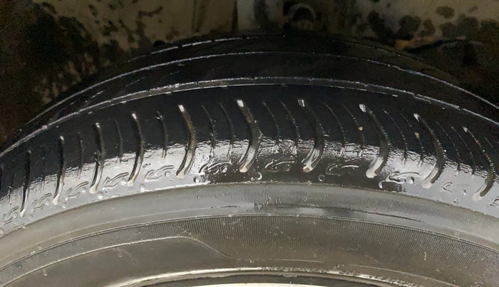 2022 Honda Amaze 1.2L I-VTEC VX CVT, Petrol, Automatic, 39,062 km, Right Front Tyre Tread