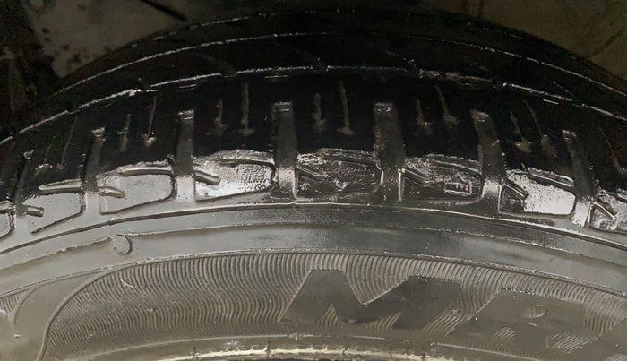 2022 Honda Amaze 1.2L I-VTEC VX CVT, Petrol, Automatic, 39,062 km, Left Front Tyre Tread