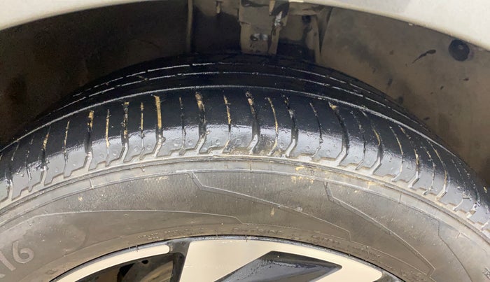 2023 Hyundai NEW I20 ASTA (O) 1.2 MT, Petrol, Manual, 19,651 km, Right Front Tyre Tread