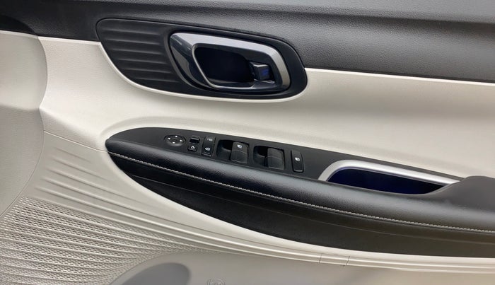 2023 Hyundai NEW I20 ASTA (O) 1.2 MT, Petrol, Manual, 19,651 km, Driver Side Door Panels Control