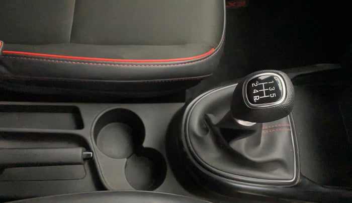 2025 Hyundai EXTER SX 1.2 MT Knight Edition Hy-CNG Duo, CNG, Manual, 4,273 km, Gear Lever