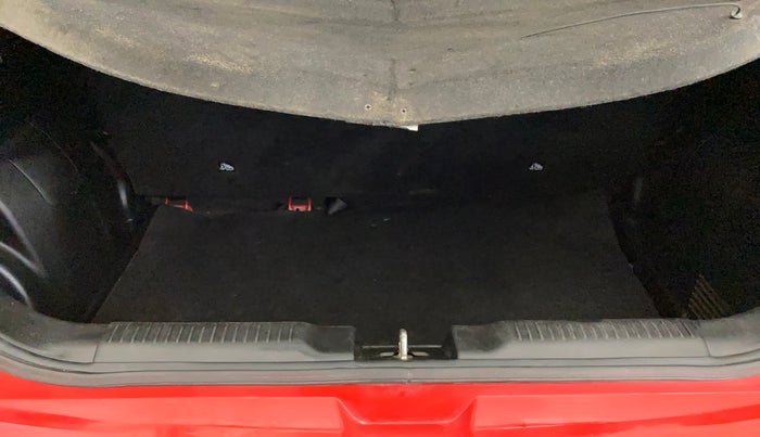 2022 Maruti Swift VXI, Petrol, Manual, 38,235 km, Boot Inside