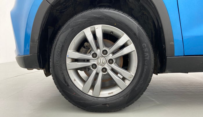 2017 Maruti Vitara Brezza ZDI PLUS DUAL TONE, Diesel, Manual, 84,213 km, Left Front Wheel