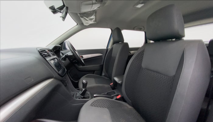 2017 Maruti Vitara Brezza ZDI PLUS DUAL TONE, Diesel, Manual, 84,213 km, Right Side Front Door Cabin