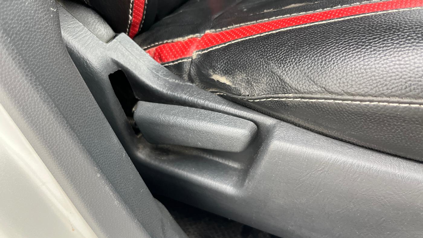 2017 Maruti Alto K10 VXI, Petrol, Manual, 66,287 km, Driver Side Adjustment Panel