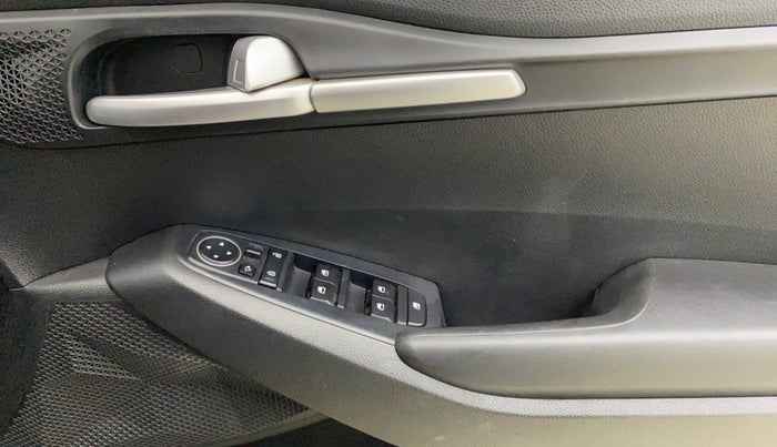 2020 KIA SELTOS HTK PLUS 1.5 DIESEL, Diesel, Manual, 52,482 km, Driver Side Door Panels Control