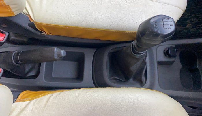 2016 Renault Kwid RXT 0.8, Petrol, Manual, 33,173 km, Gear Lever