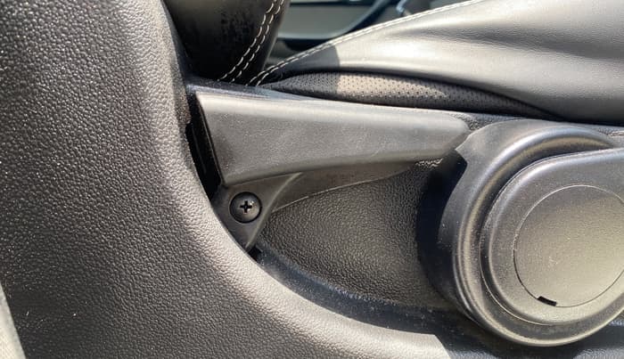 2017 Tata Tiago XZA PETROL, Petrol, Automatic, 55,923 km, Driver Side Adjustment Panel