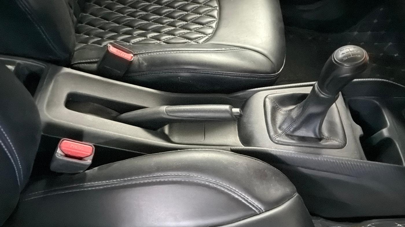 2024 Maruti Baleno SIGMA PETROL 1.2, Petrol, Manual, 49,678 km, Gear Lever