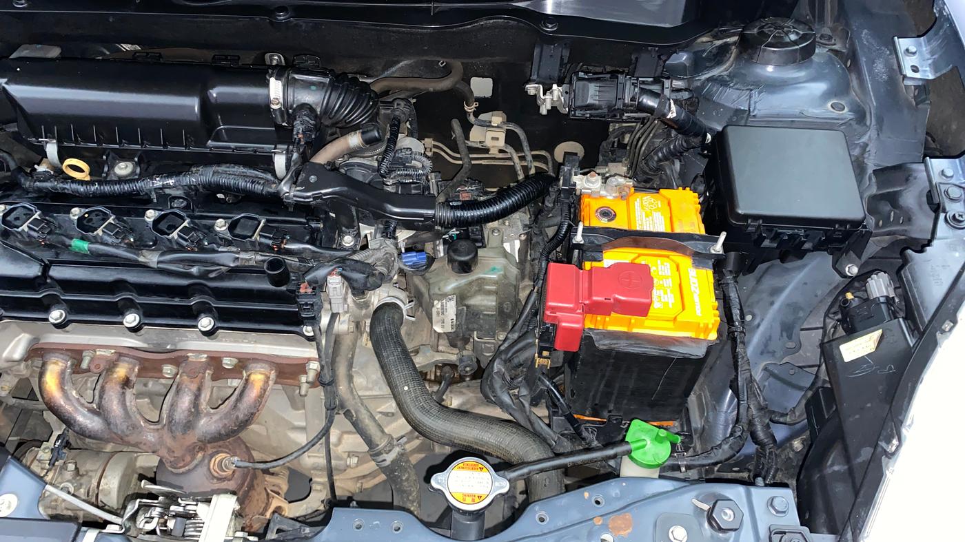 2019 Maruti Swift VXI AMT, Petrol, Automatic, 1,30,653 km, Engine View - Left