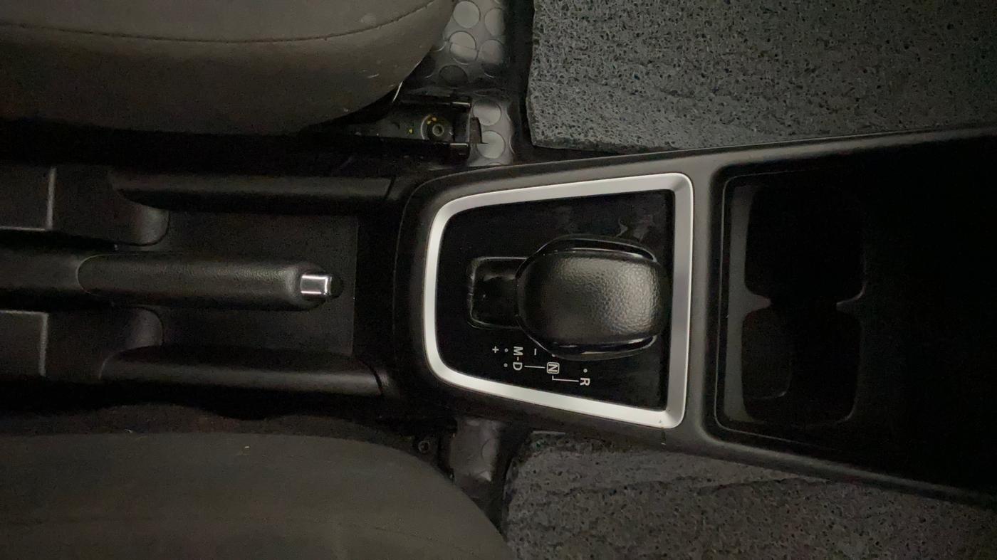 2019 Maruti Swift VXI AMT, Petrol, Automatic, 1,30,653 km, Gear Lever