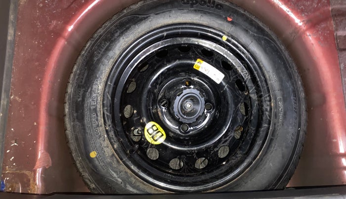 2020 Ford New Figo TITANIUM 1.2 PETROL MT, Petrol, Manual, 13,861 km, Spare Tyre