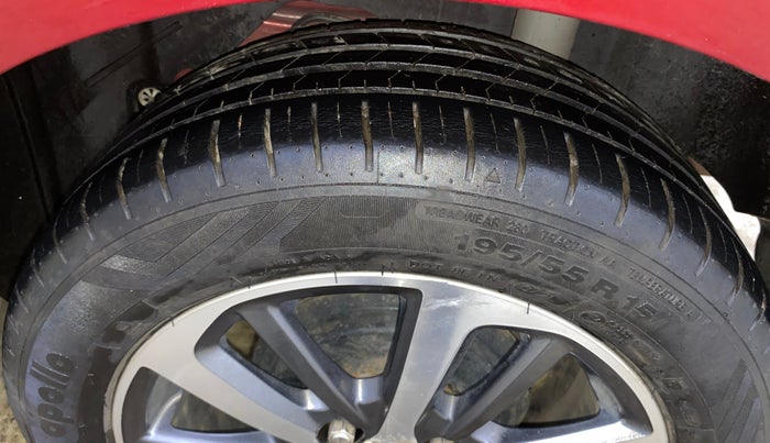 2020 Ford New Figo TITANIUM 1.2 PETROL MT, Petrol, Manual, 13,861 km, Left Rear Tyre Tread