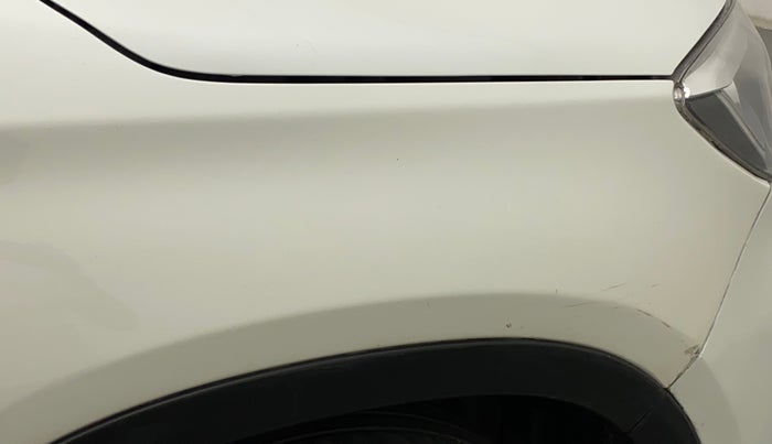 2020 Maruti Vitara Brezza VXI AT SHVS, Petrol, Automatic, 30,949 km, Right fender - Slightly dented