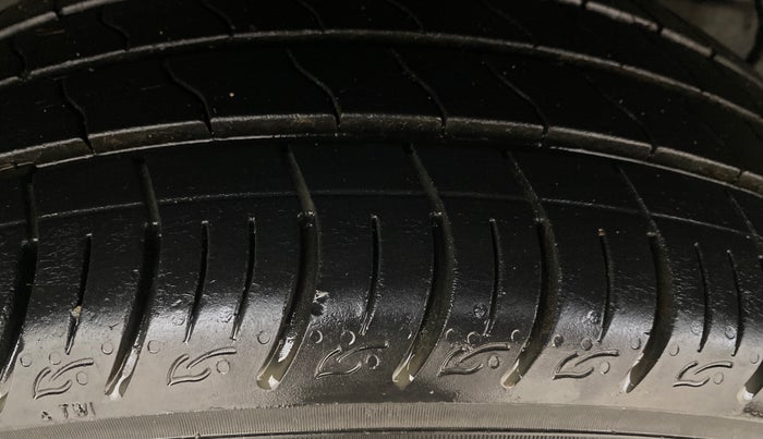 2022 Tata ALTROZ XZ PETROL, Petrol, Manual, 13,803 km, Right Rear Tyre Tread