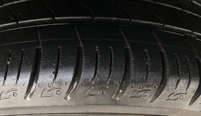 2022 Tata ALTROZ XZ PETROL, Petrol, Manual, 13,803 km, Left Rear Tyre Tread