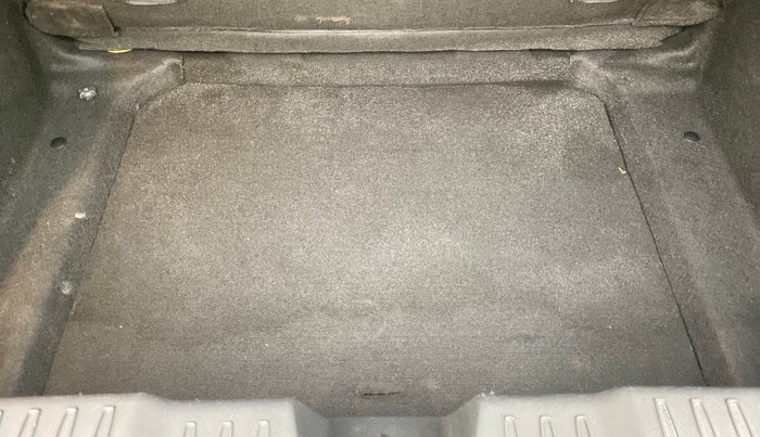 2022 Tata ALTROZ XZ PETROL, Petrol, Manual, 13,803 km, Boot Inside