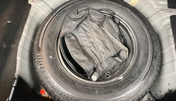 2022 Tata ALTROZ XZ PETROL, Petrol, Manual, 13,803 km, Spare Tyre