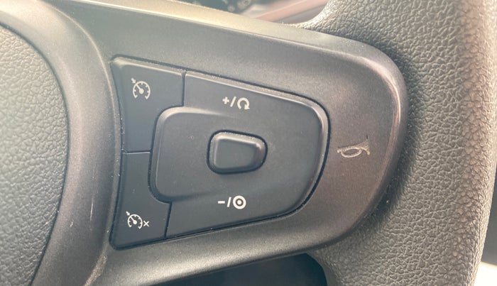 2022 Tata ALTROZ XZ PETROL, Petrol, Manual, 13,803 km, Adaptive Cruise Control