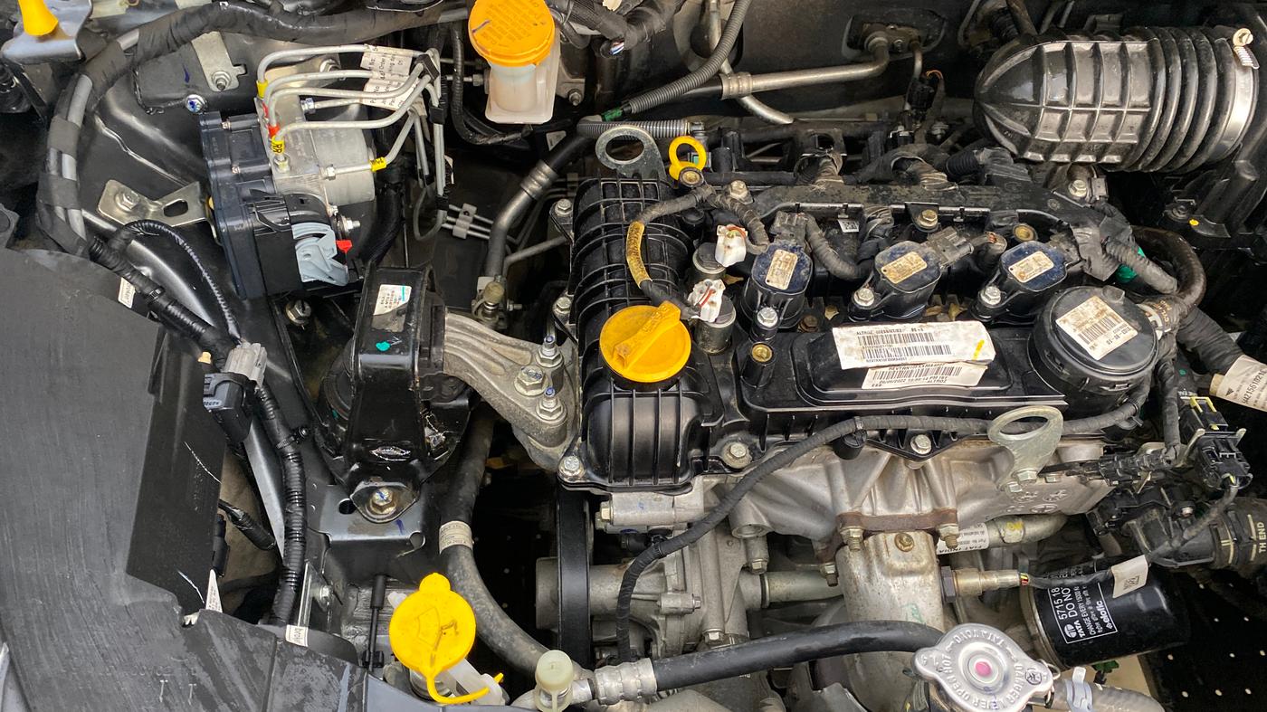 2022 Tata ALTROZ XZ PETROL, Petrol, Manual, 13,803 km, Engine View - Right