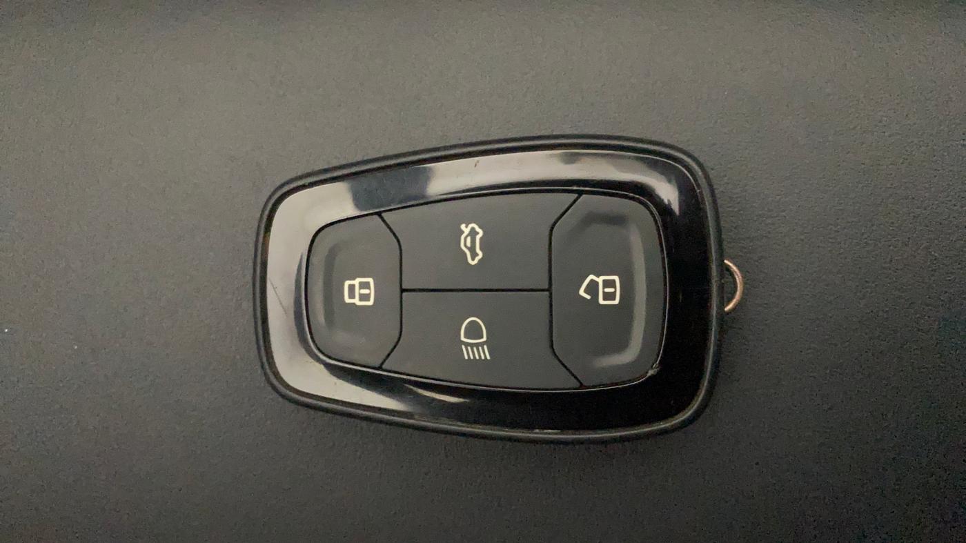 2022 Tata NEXON XZ PLUS PETROL DARK EDITION, Petrol, Manual, 37,343 km, Key Close Up