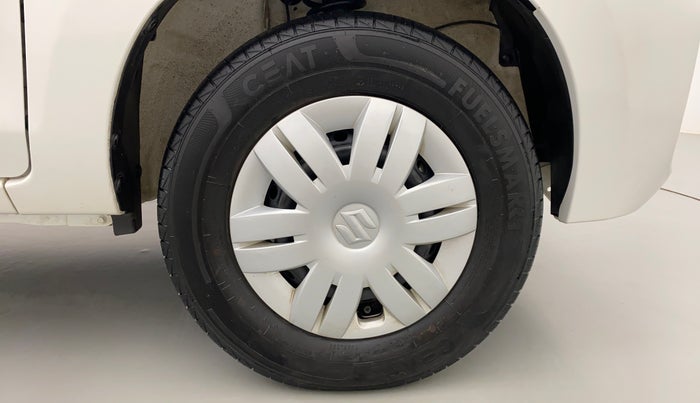 2021 Maruti Alto VXI, Petrol, Manual, 2,357 km, Right Front Wheel