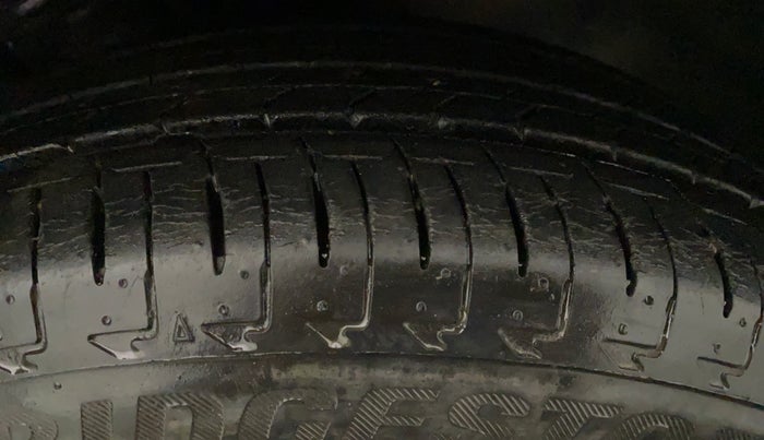 2019 Maruti IGNIS ZETA 1.2 AMT, Petrol, Automatic, 11,396 km, Left Front Tyre Tread