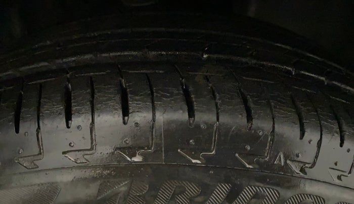 2019 Maruti IGNIS ZETA 1.2 AMT, Petrol, Automatic, 11,396 km, Right Front Tyre Tread