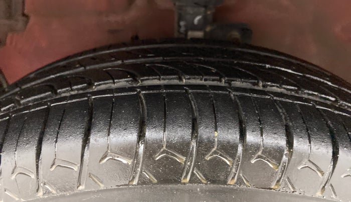 2016 Maruti Celerio ZXI AMT, Petrol, Automatic, 50,322 km, Left Front Tyre Tread