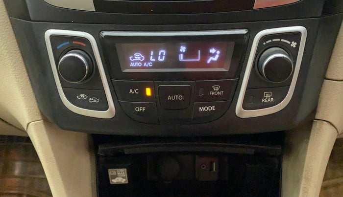 2015 Maruti Ciaz  ZDI SHVS, Diesel, Manual, 70,432 km, Automatic Climate Control