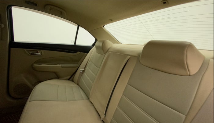 2015 Maruti Ciaz  ZDI SHVS, Diesel, Manual, 70,432 km, Right Side Rear Door Cabin