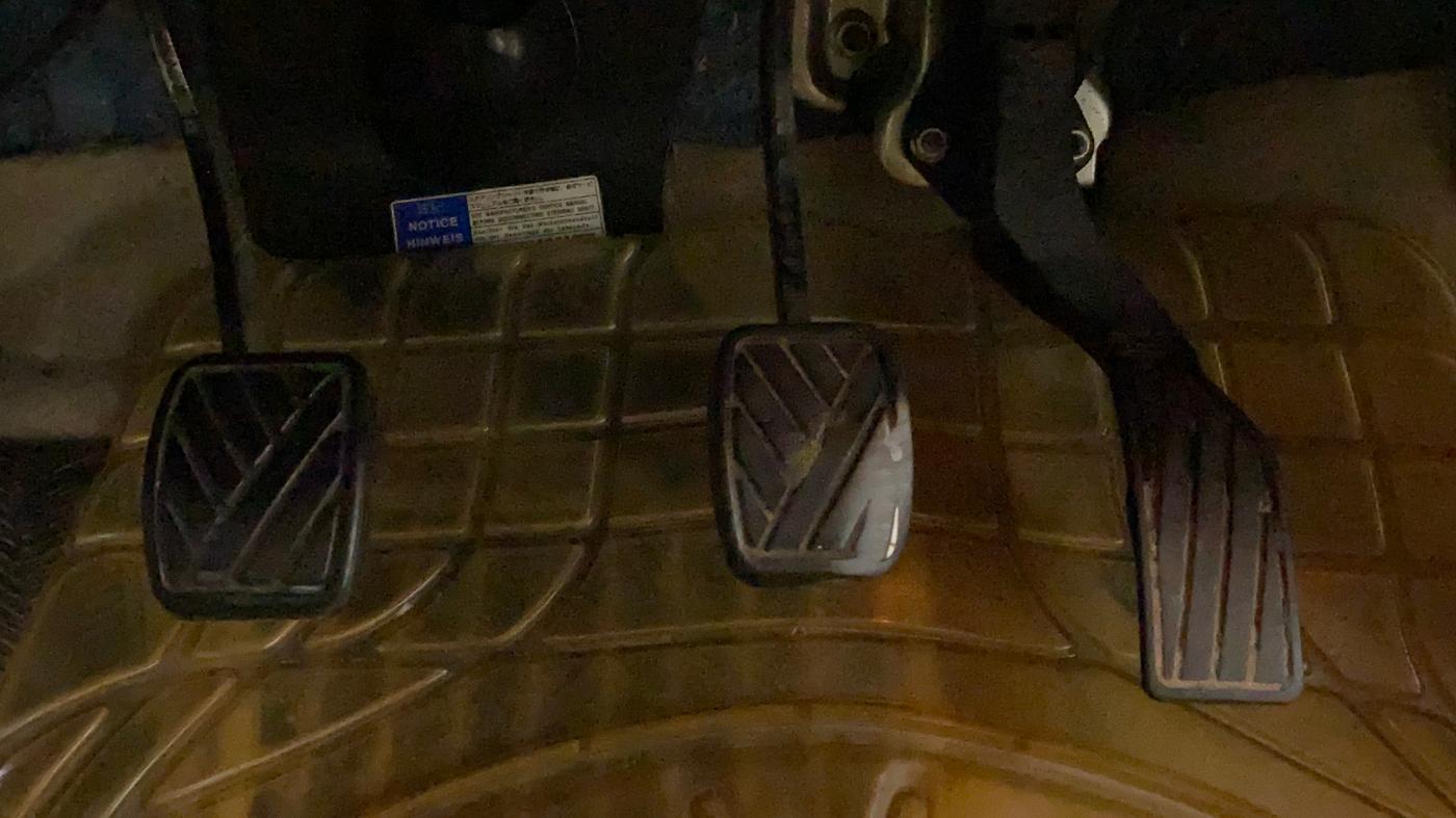 2015 Maruti Ciaz  ZDI SHVS, Diesel, Manual, 70,432 km, Pedals