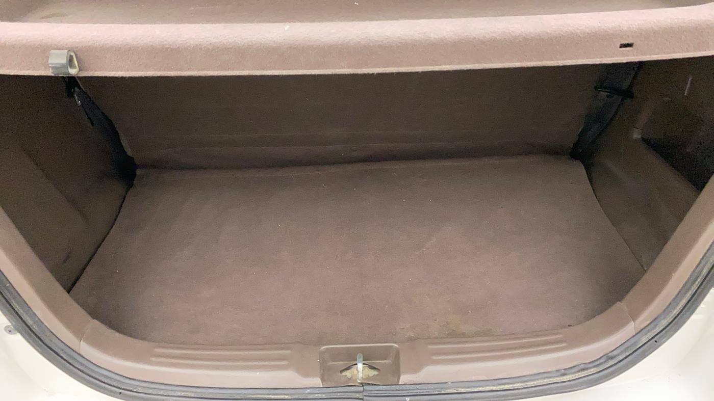 2012 Maruti Zen Estilo VXI, Petrol, Manual, 37,103 km, Boot Inside