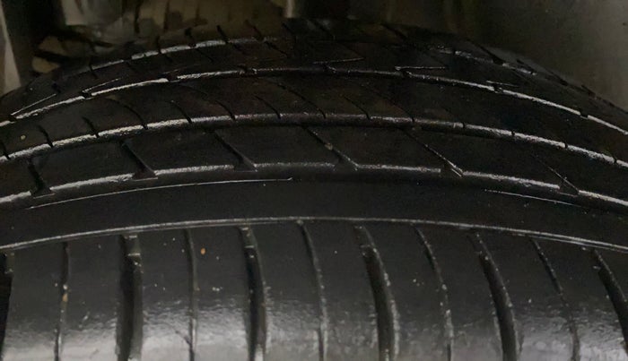 2019 Renault Captur PLATINE DIESEL , Diesel, Manual, 63,970 km, Right Rear Tyre Tread