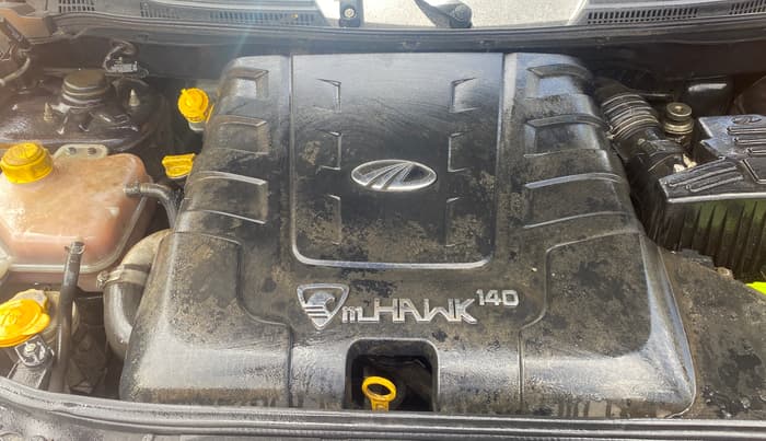 2015 Mahindra XUV500 W10, Diesel, Manual, 80,870 km, Engine View