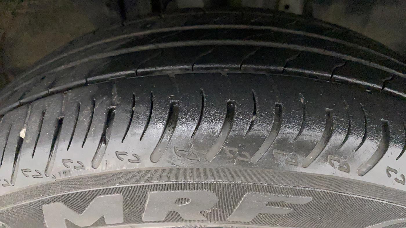 2023 Nissan MAGNITE XV PREMIUM, Petrol, Manual, 19,730 km, Right Front Tyre Tread