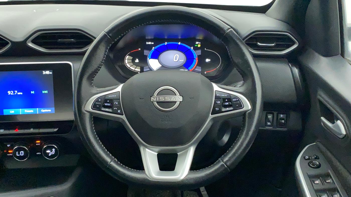 2023 Nissan MAGNITE XV PREMIUM, Petrol, Manual, 19,730 km, Steering Wheel Close Up