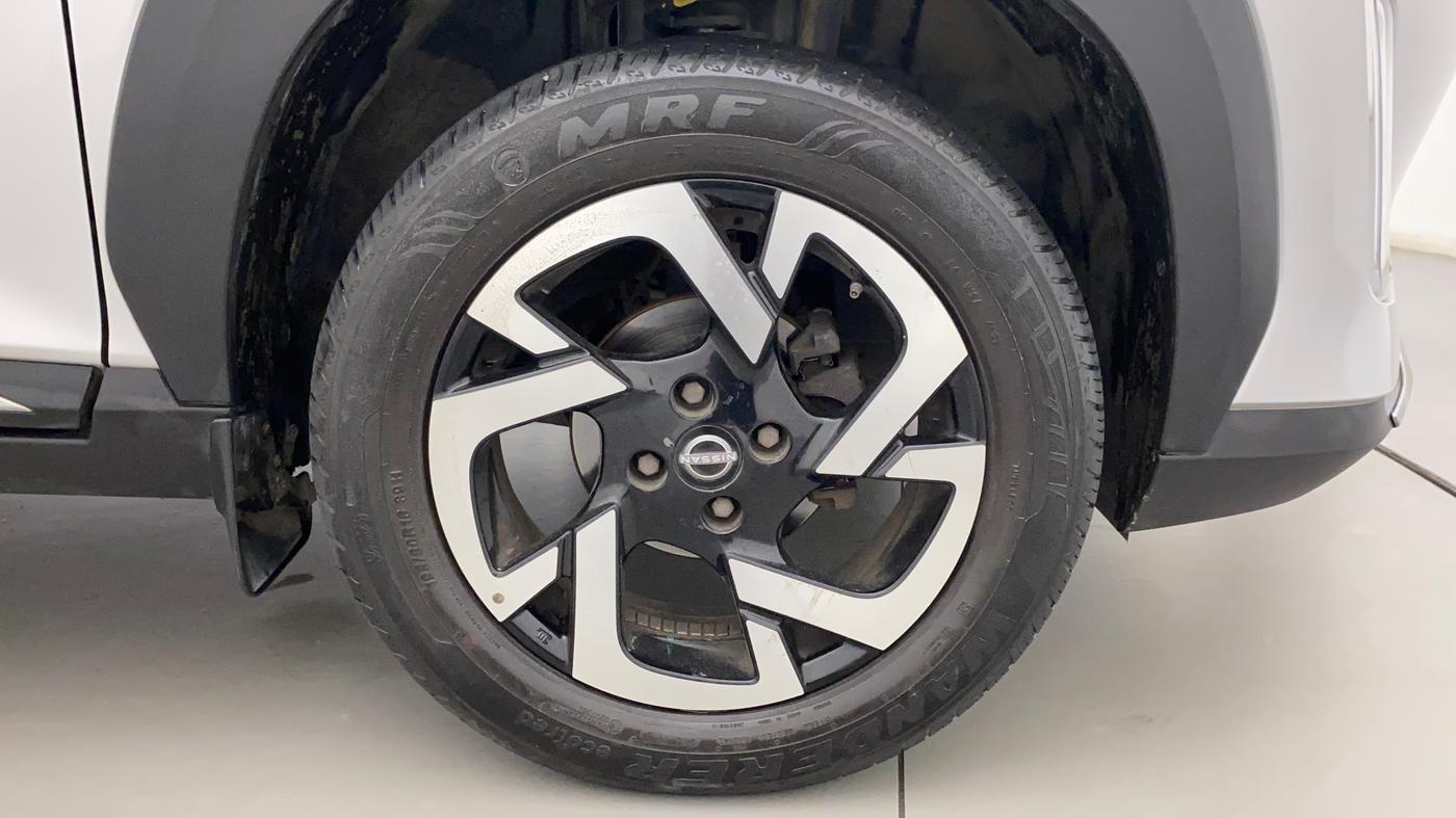 2023 Nissan MAGNITE XV PREMIUM, Petrol, Manual, 19,730 km, Right Front Wheel