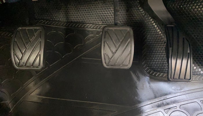 2013 Maruti Swift Dzire VDI, Diesel, Manual, 65,833 km, Pedals