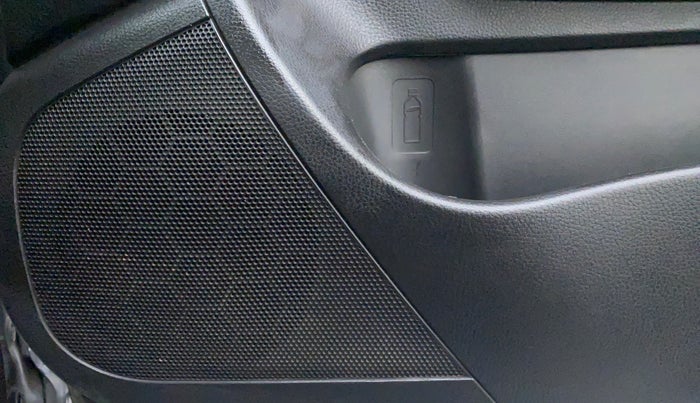 2016 Maruti Swift VXI D, Petrol, Manual, 30,780 km, Speaker