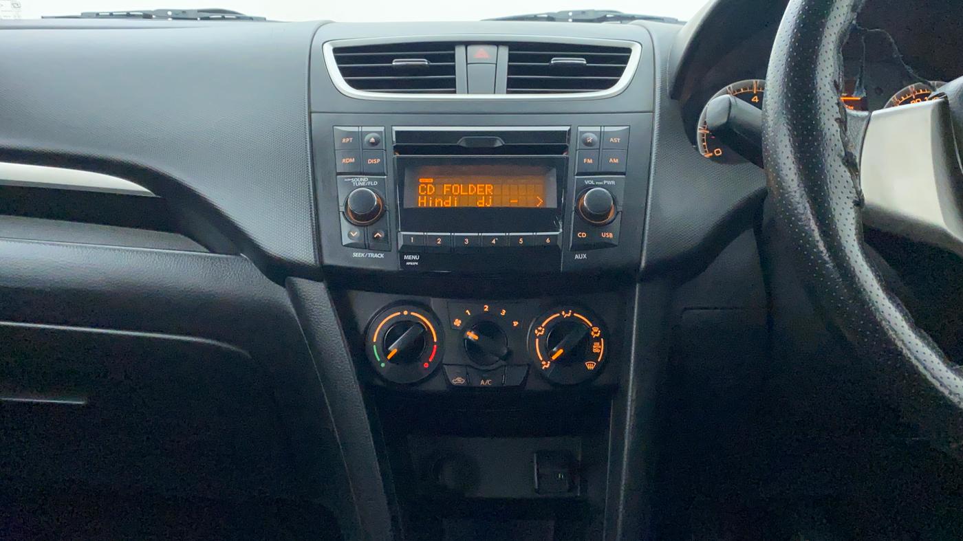 2016 Maruti Swift VXI D, Petrol, Manual, 30,780 km, Air Conditioner