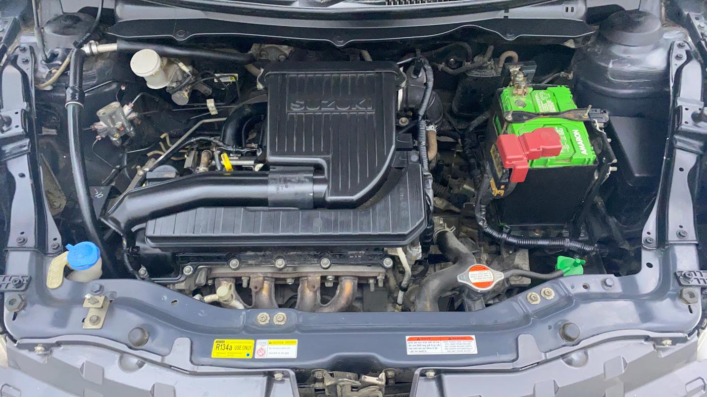 2016 Maruti Swift VXI D, Petrol, Manual, 30,780 km, Open Bonet