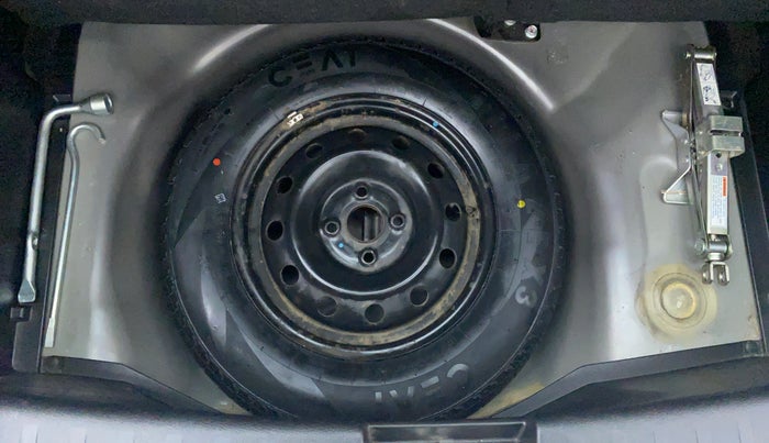 2016 Maruti Swift VXI D, Petrol, Manual, 30,780 km, Spare Tyre